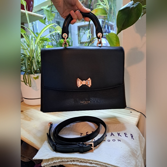 Cute Ted Baker black leather bag with shoulder strap, dust bag, mint condition - Picture 11 of 13
